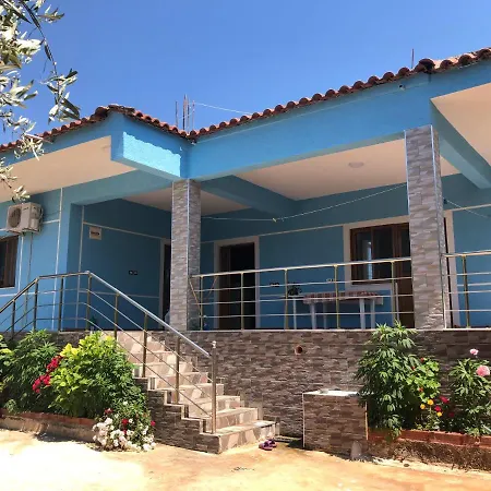 Apartament Oni