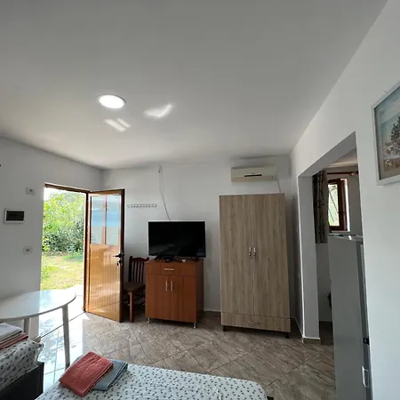 Apartment Oni